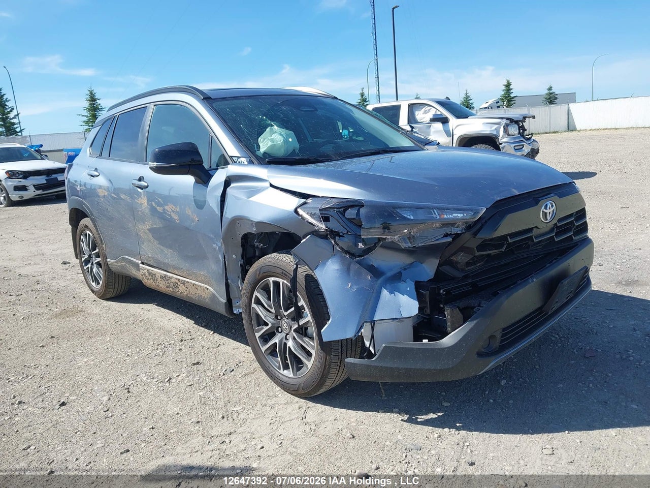 7MUBAABG8TV153030 · 2026 TOYOTA COROLLA CROSS LE