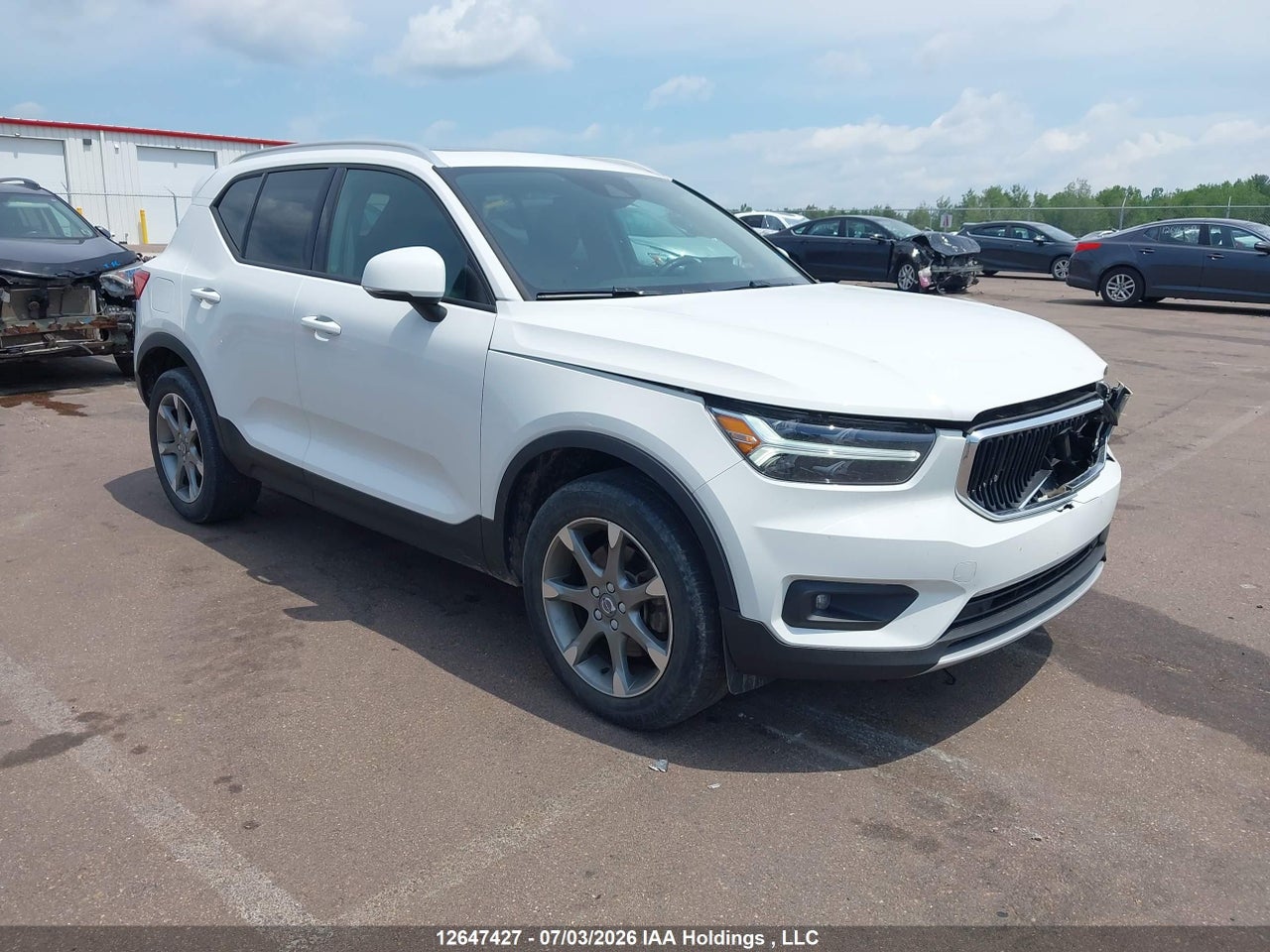 YV4162UK7L2306757 · 2020 VOLVO XC40 T5 MOMENTUM