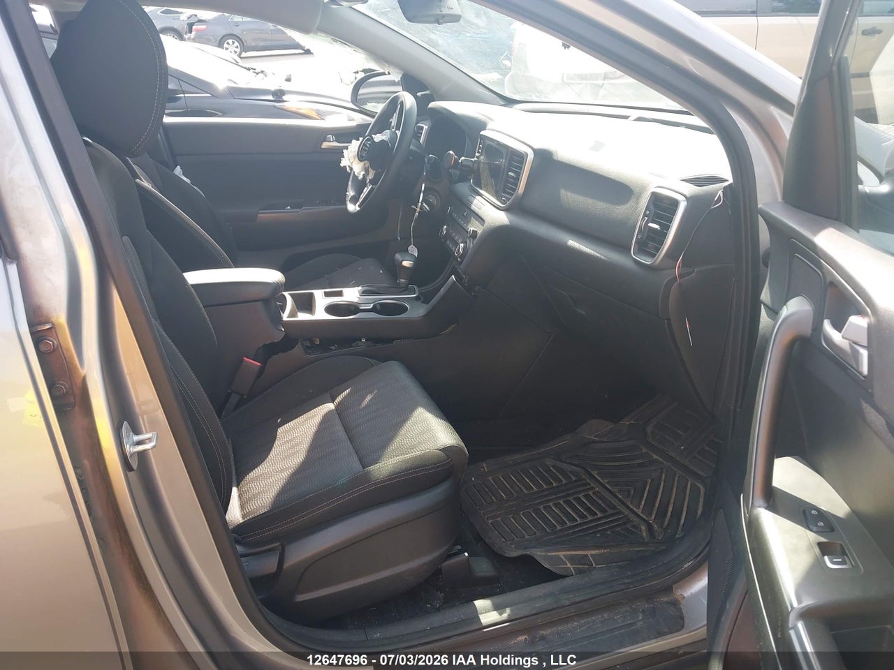 KNDPMCAC7L7732635 · 2020 KIA SPORTAGE · 5/22