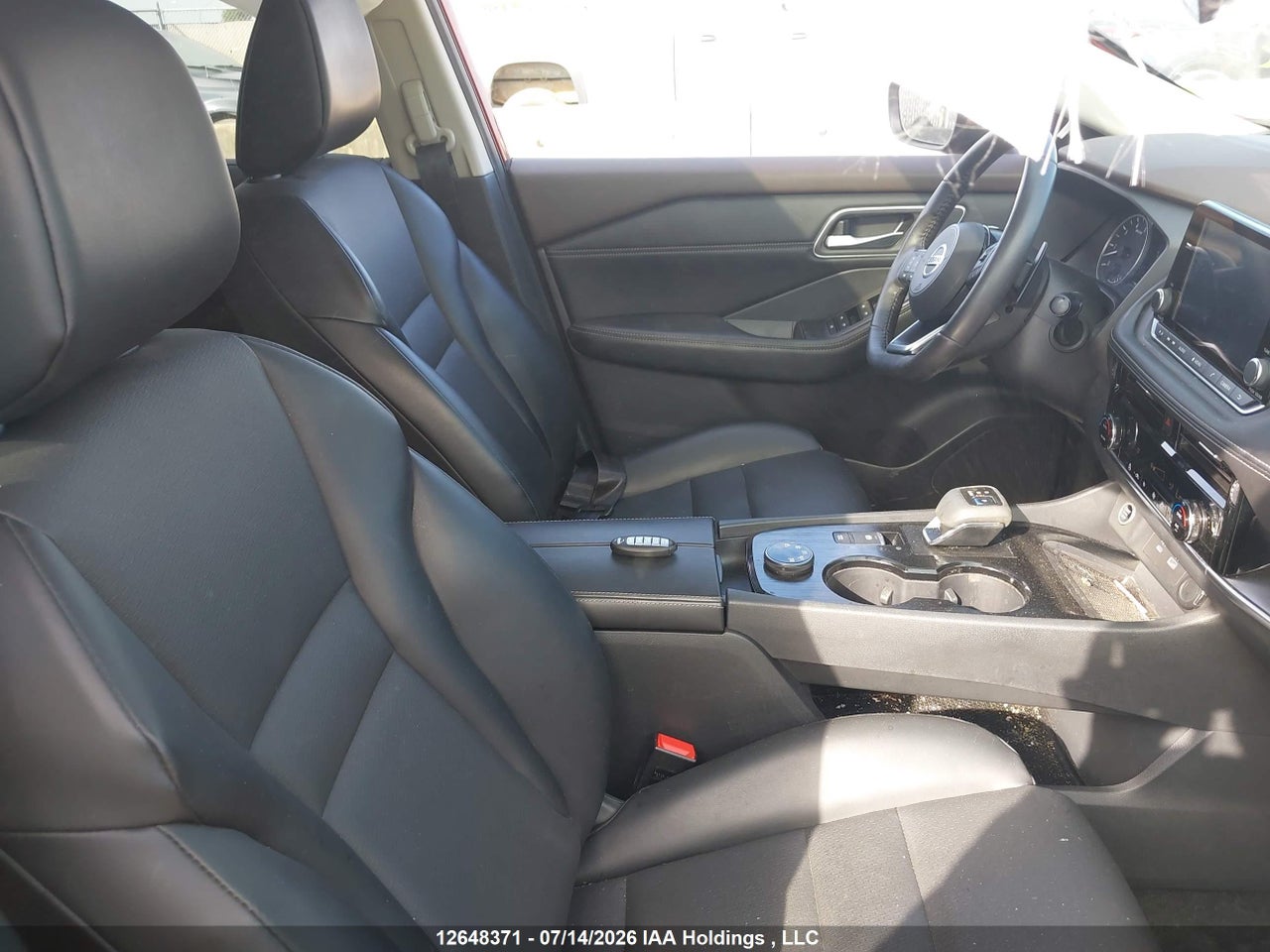 5N1AT3BB8MC804025 · 2021 NISSAN ROGUE SV · 5/20
