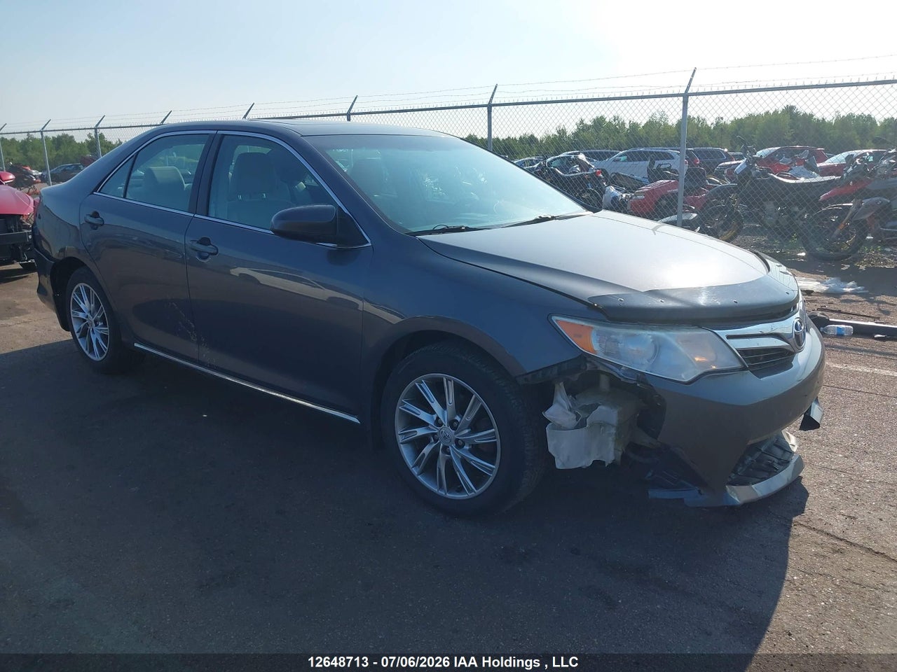 4T1BF1FK8EU842666 · 2014 TOYOTA CAMRY LE