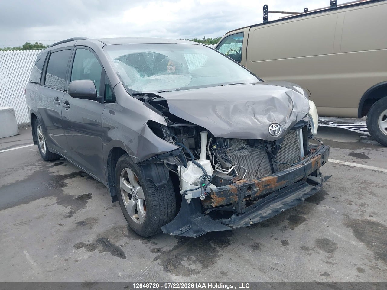 5TDKK3DC6GS753709 · 2016 TOYOTA SIENNA LE V6