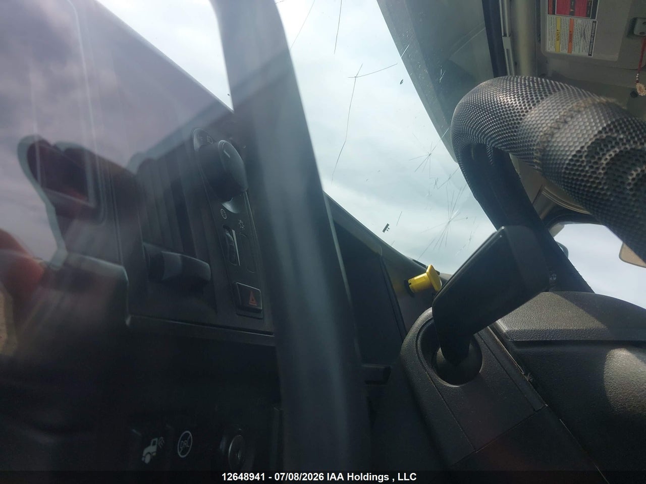 4V4NC9EH2KN901641 · 2019 VOLVO VNL · 7/23