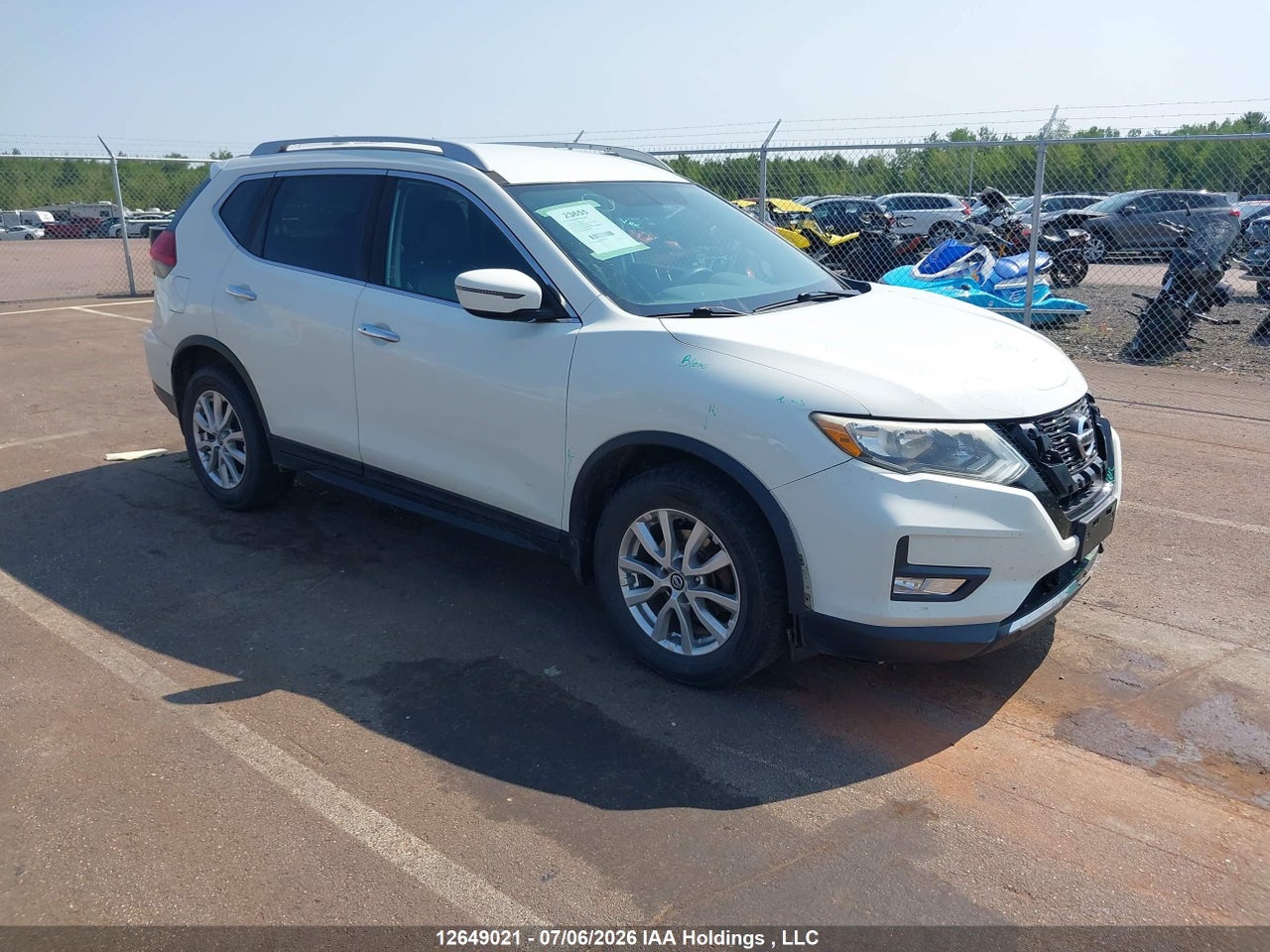 5N1AT2MT7HC768947 · 2017 NISSAN ROGUE S/SV