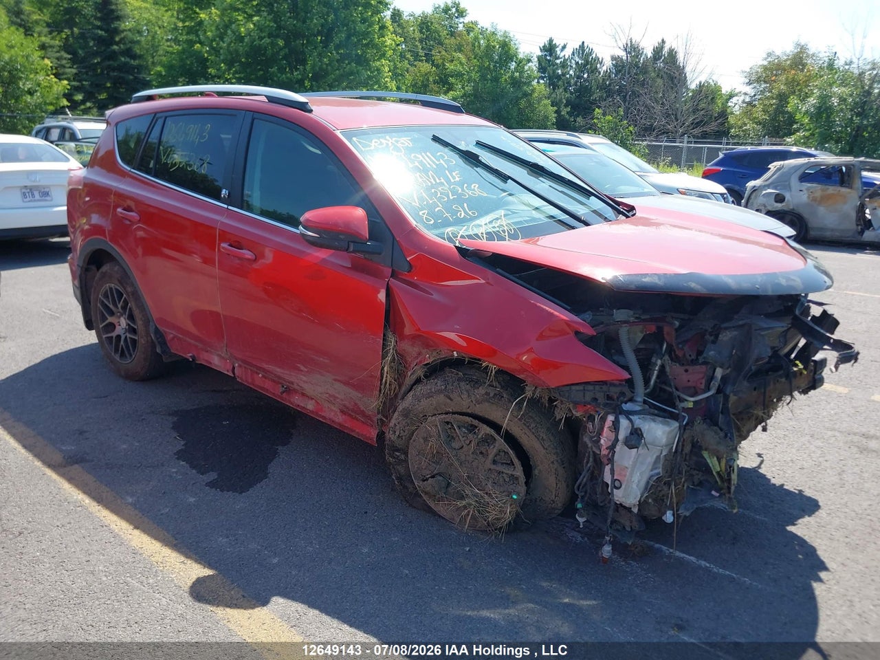 2T3BFREV4GW432368 · 2016 TOYOTA RAV4 LE