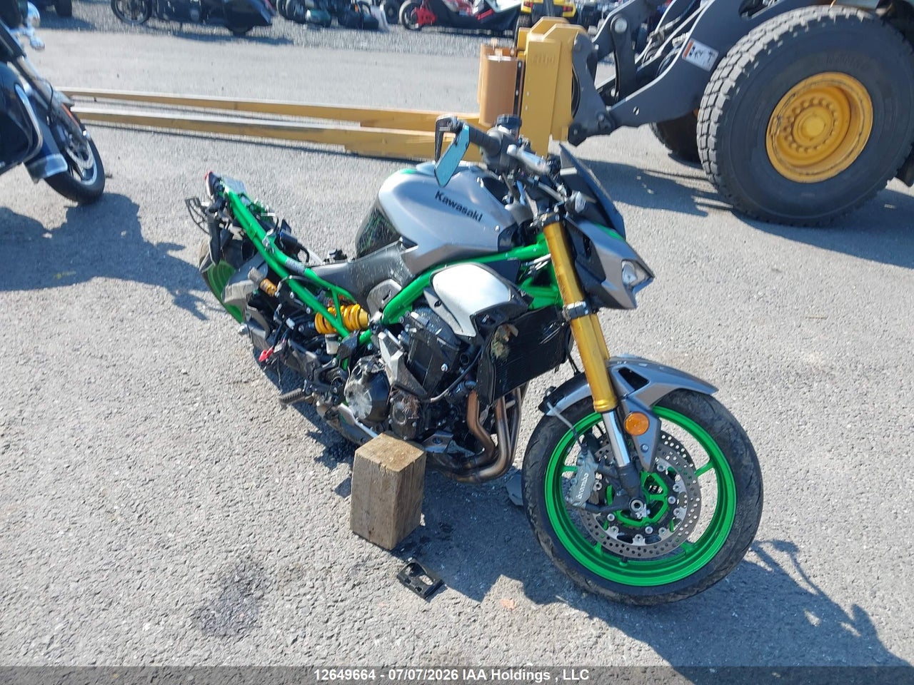 ML5ZRDT12SDA05329 · 2025 KAWASAKI ZR900 T