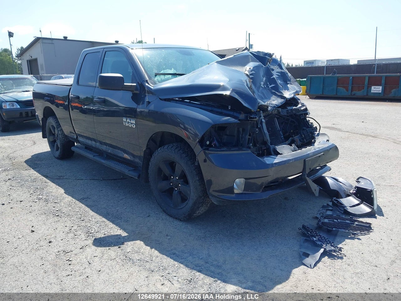 1C6RR7FG0JS277349 · 2018 RAM 1500 ST