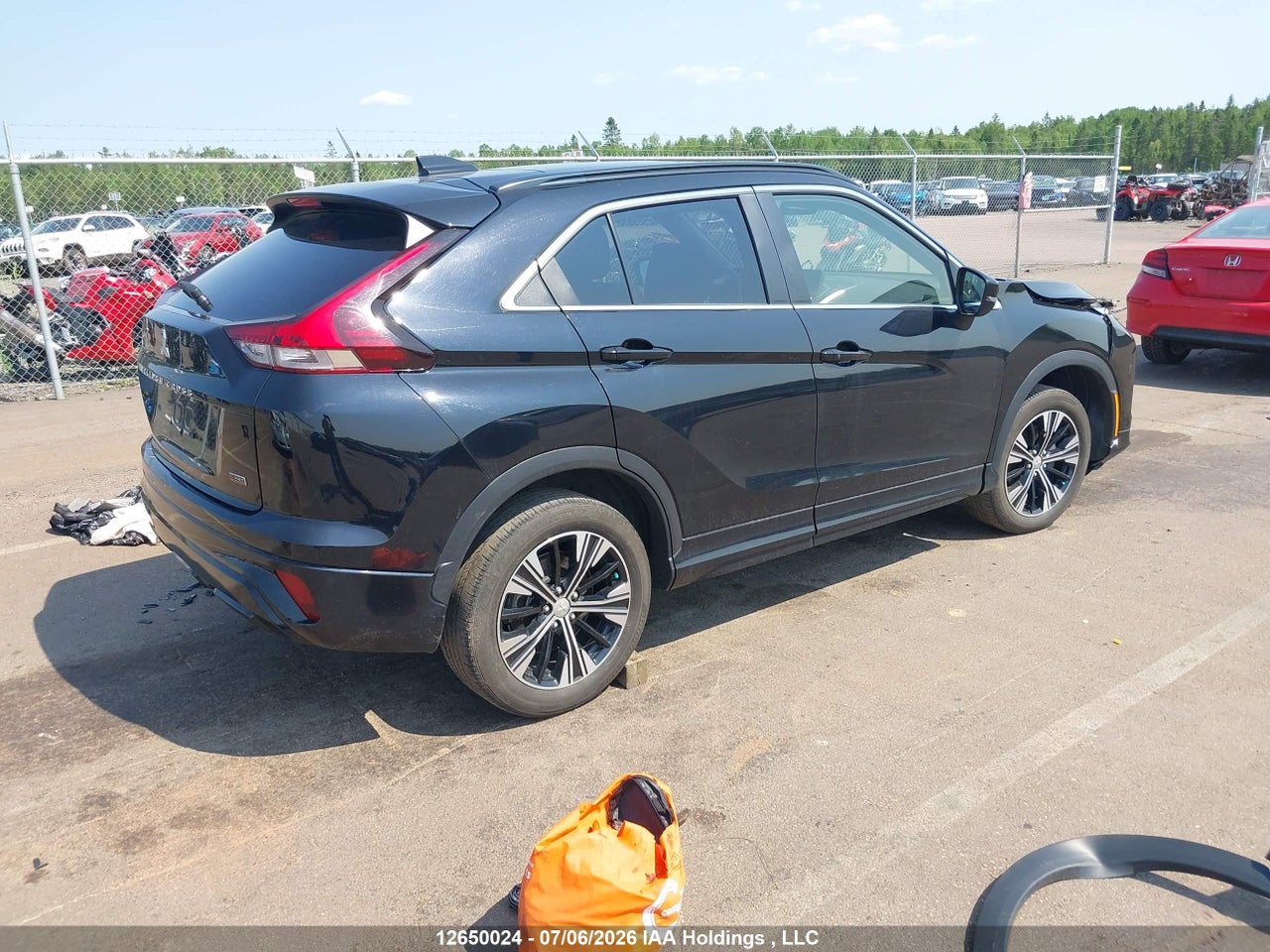 JA4ATVAA4NZ612618 · 2022 MITSUBISHI ECLIPSE CROSS LE · 4/21