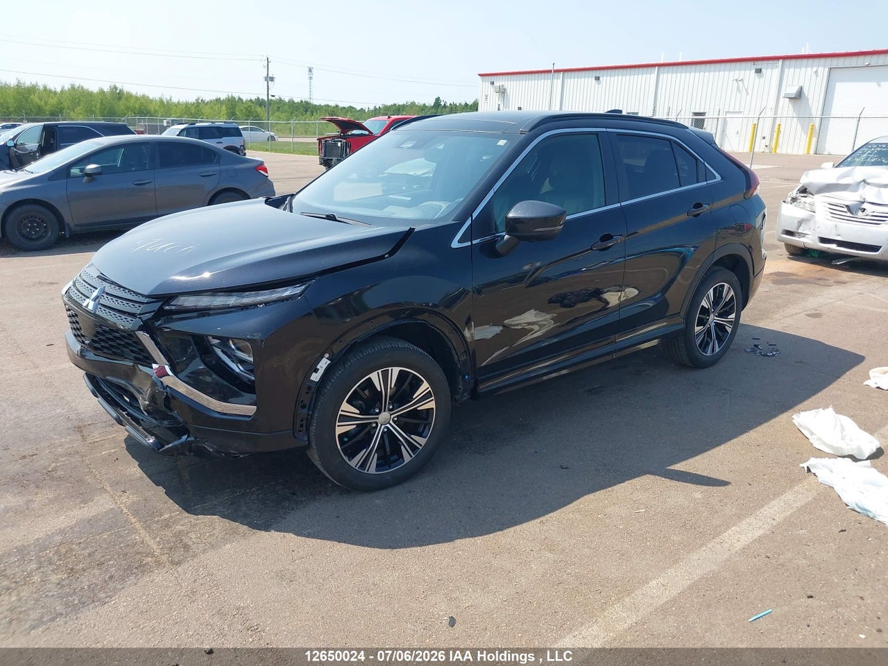 JA4ATVAA4NZ612618 · 2022 MITSUBISHI ECLIPSE CROSS LE · 2/21