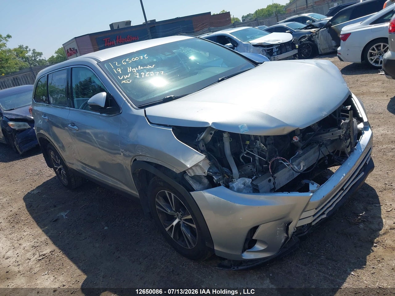 5TDBZRFH6KS996372 · 2019 TOYOTA HIGHLANDER LE