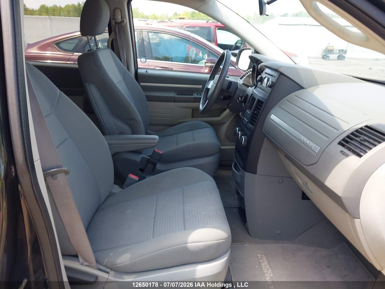 2D4RN4DE4AR158292 · 2010 DODGE GRAND CARAVAN SE · 5/19