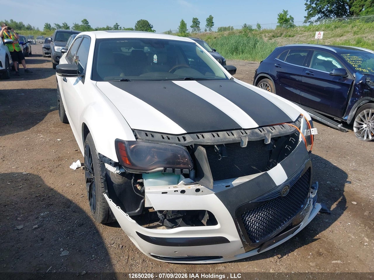 2C3CA5CGXBH529460 · 2011 CHRYSLER 300 LIMITED