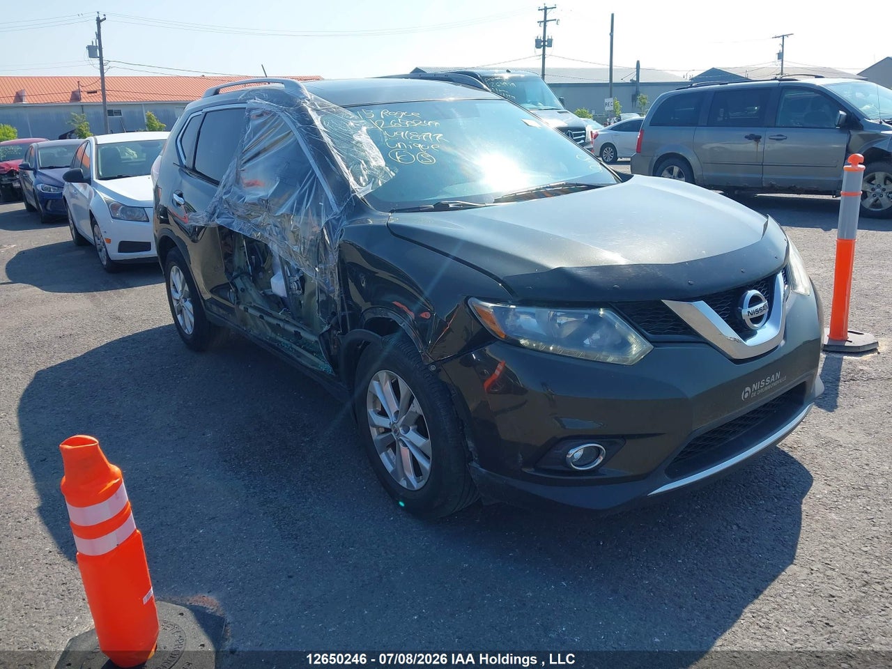 5N1AT2MT0FC918717 · 2015 NISSAN ROGUE S/SV