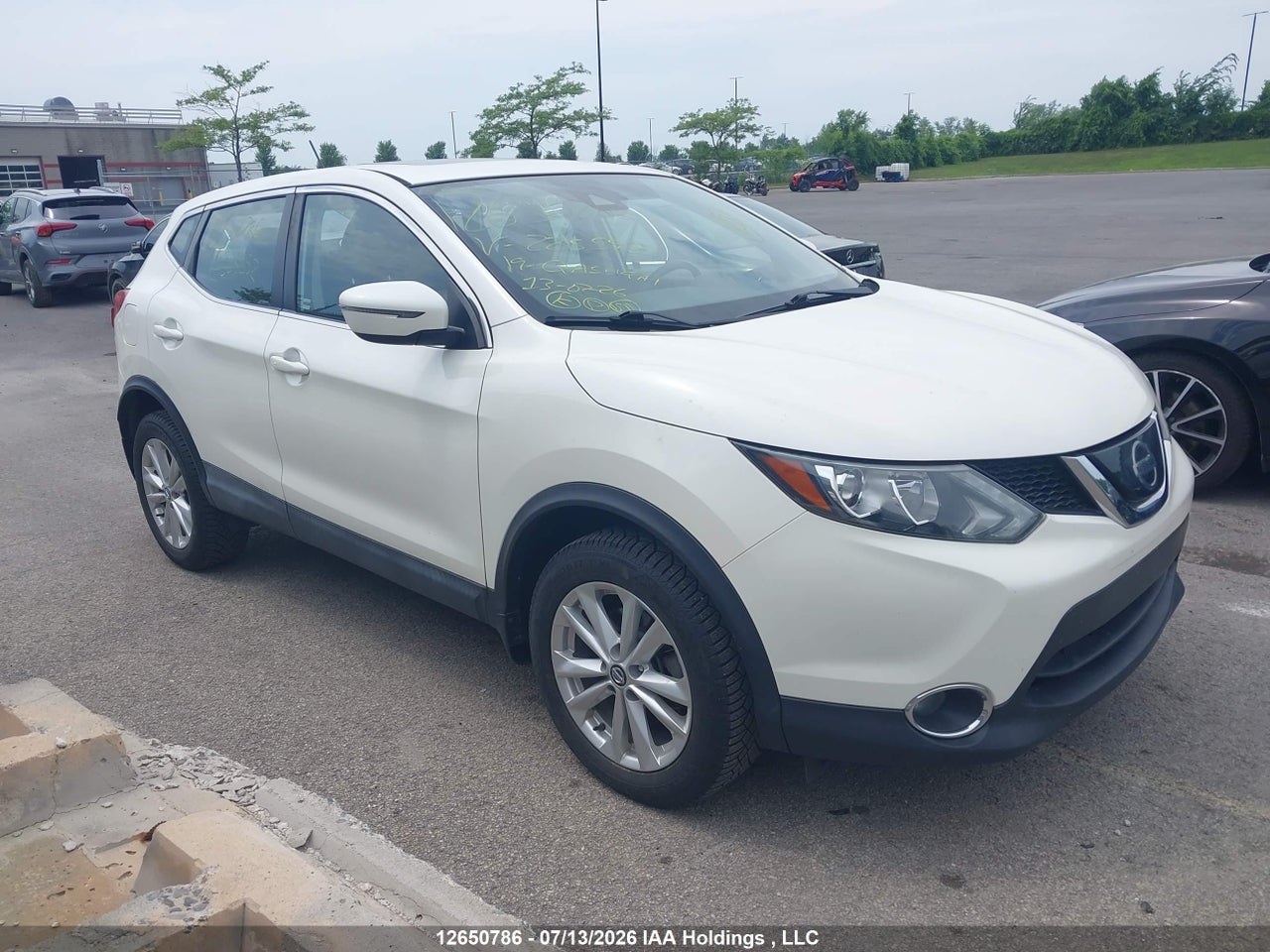 JN1BJ1CP2KW225592 · 2019 NISSAN QASHQAI S/SV