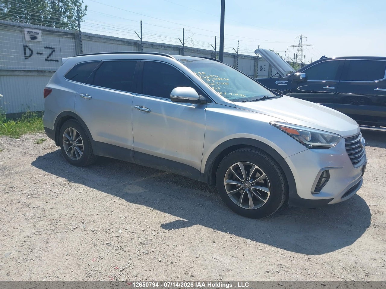 KM8SNDHF3JU270811 · 2018 HYUNDAI SANTA FE SE/LIMITED