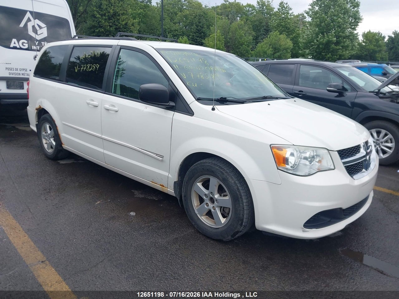 2D4RN4DGXBR778289 · 2011 DODGE GRAND CARAVAN SE/SXT