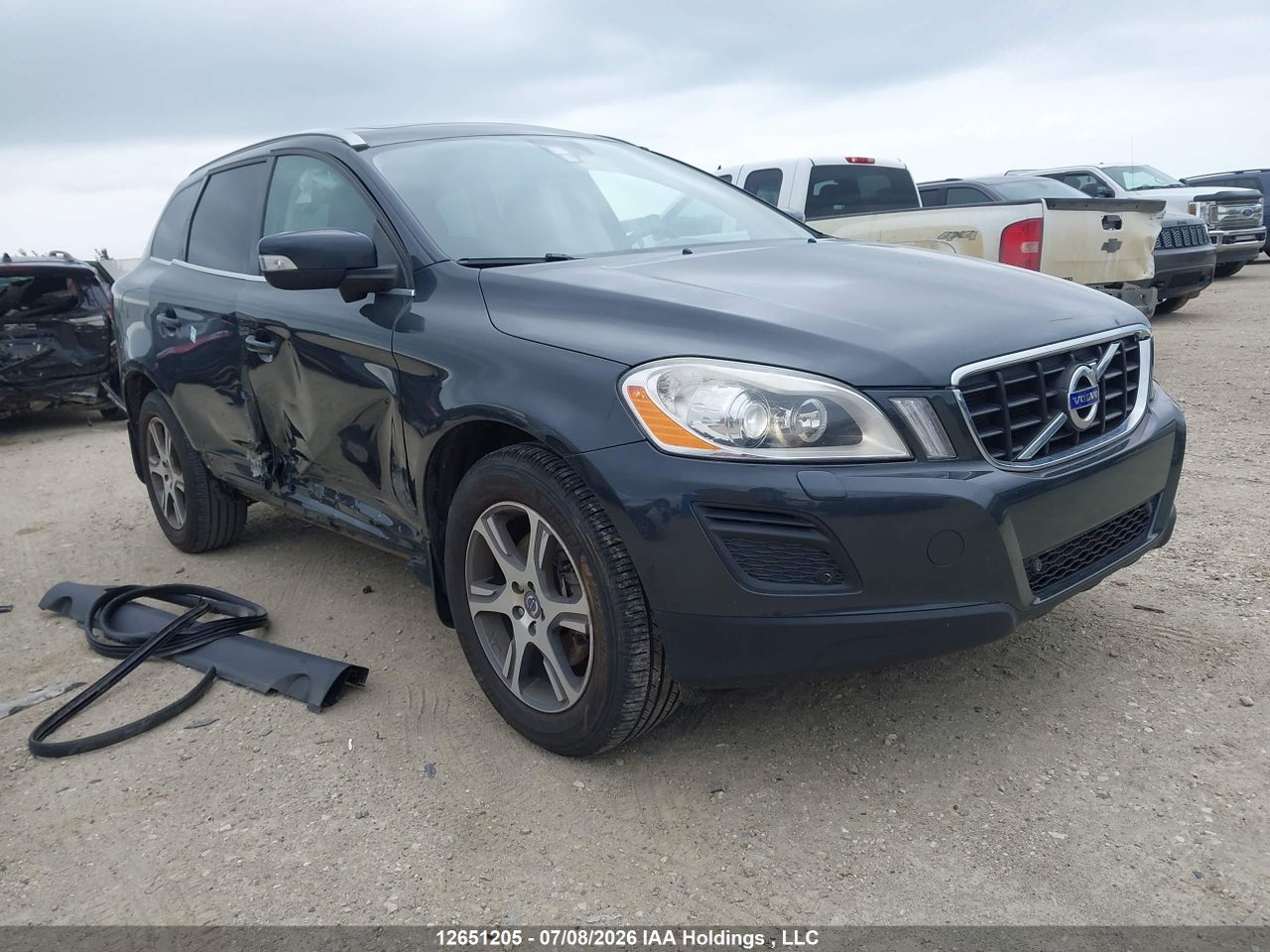 YV4902DZ5B2175893 · 2011 VOLVO XC60 T6