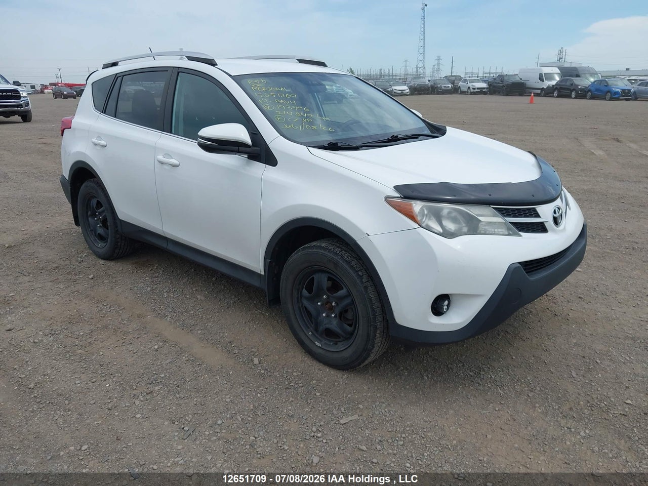 2T3BFREV5EW193796 · 2014 TOYOTA RAV4 LE