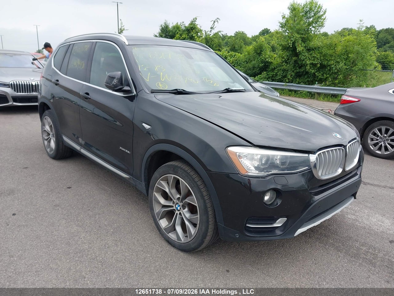 5UXWX9C3XH0W74490 · 2017 BMW X3 XDRIVE28I