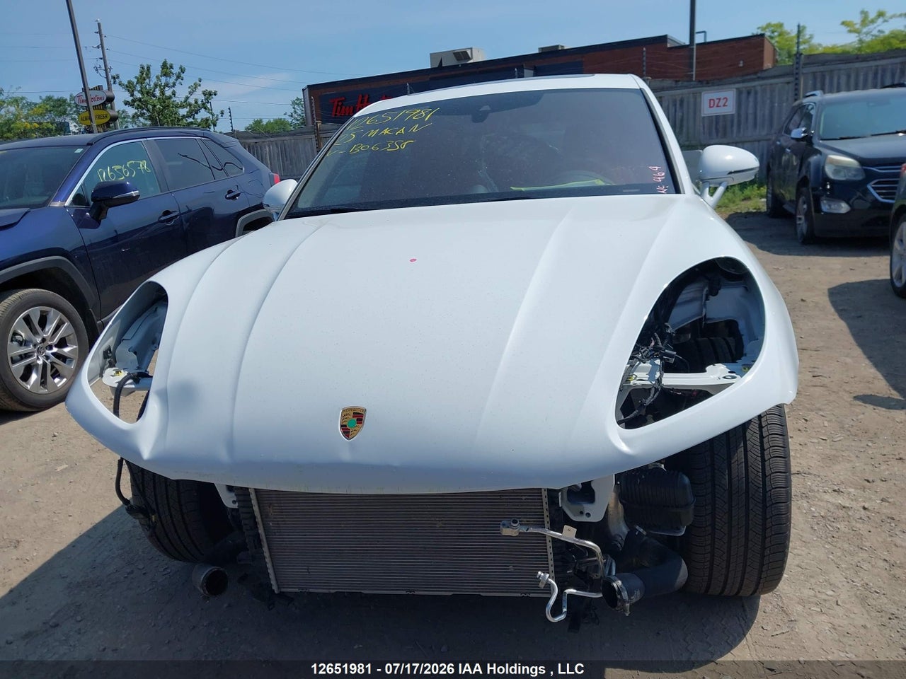 WP1AA2A52SLB06358 · 2025 PORSCHE MACAN T · 12/16