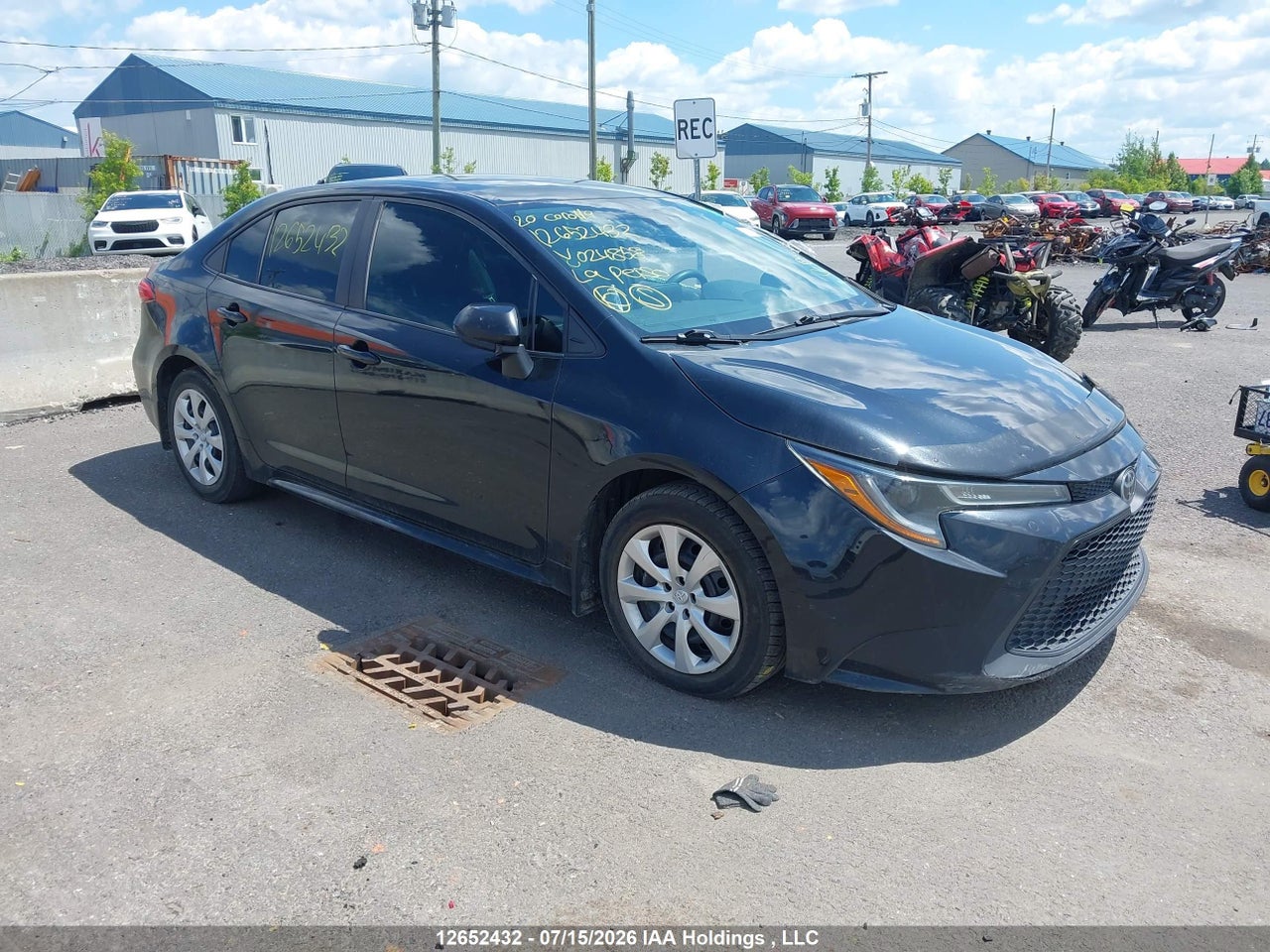 5YFBPRBE0LP024858 · 2020 TOYOTA COROLLA LE