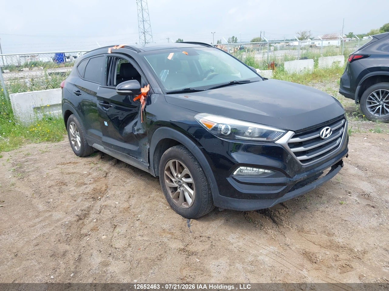 KM8J3CA44HU259637 · 2017 HYUNDAI TUCSON SE