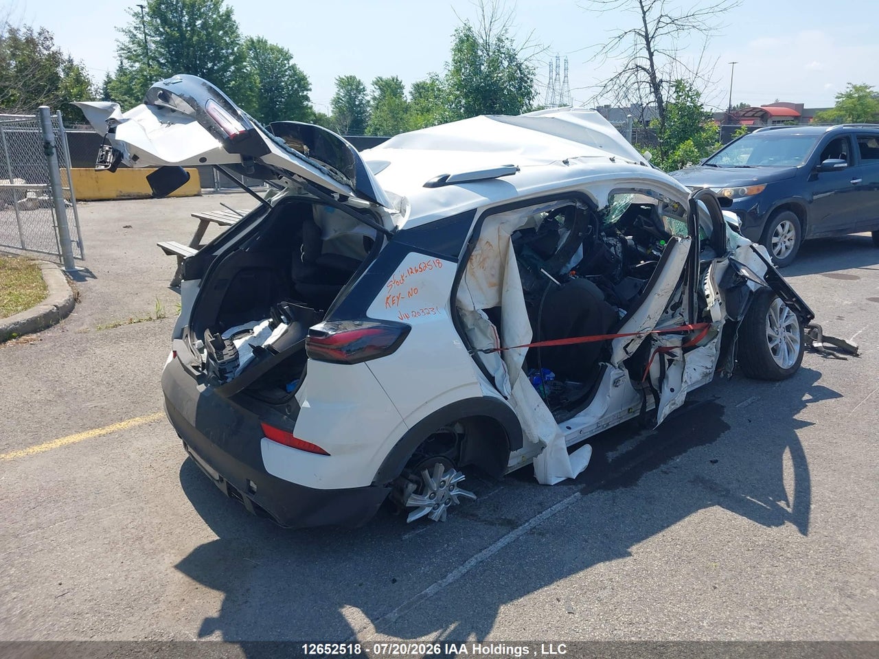 1G1FY6S04P4203231 · 2023 CHEVROLET BOLT EUV LT · 4/17