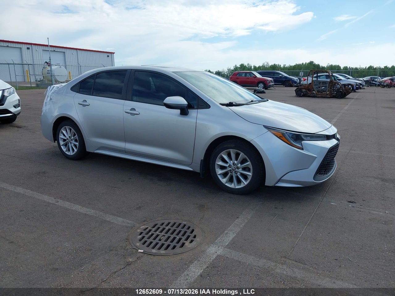 5YFBPRBE4LP043512 · 2020 TOYOTA COROLLA LE