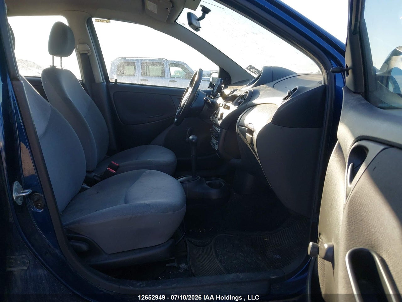 JTDBT123050385578 · 2005 TOYOTA ECHO · 5/22