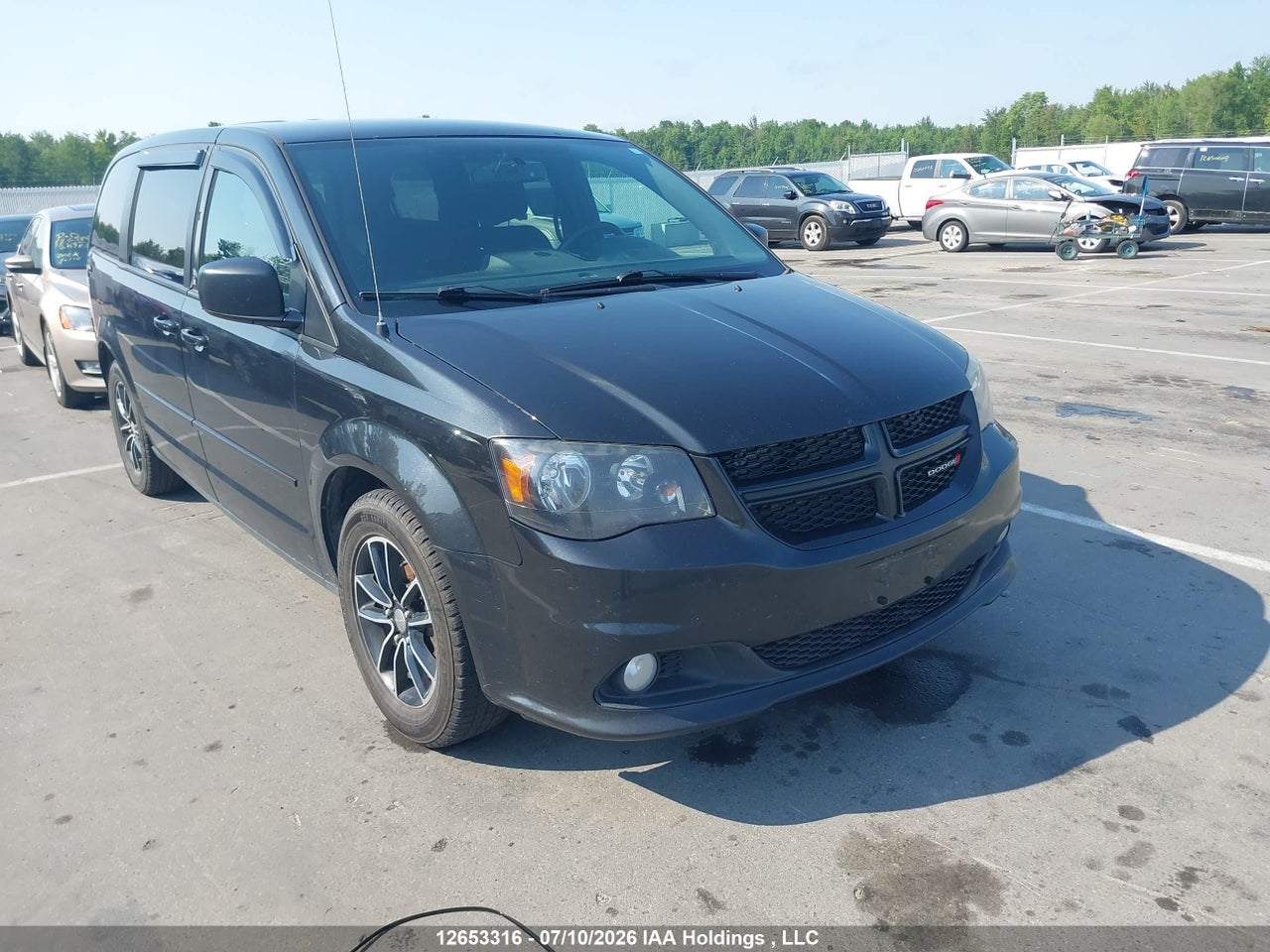 2C4RDGBG8GR106968 · 2016 DODGE GRAND CARAVAN SE
