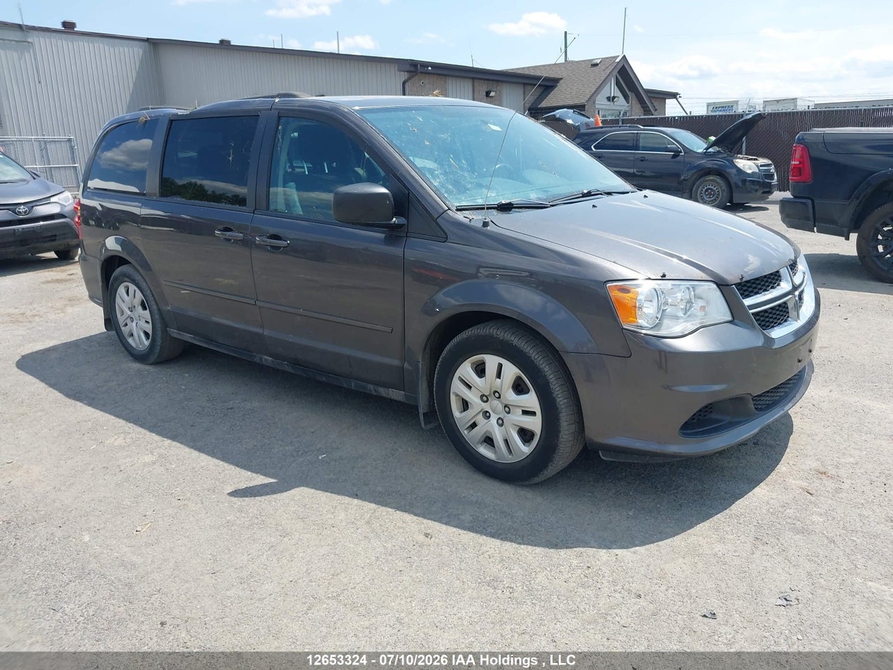 2C4RDGBG1FR713227 · 2015 DODGE GRAND CARAVAN SE