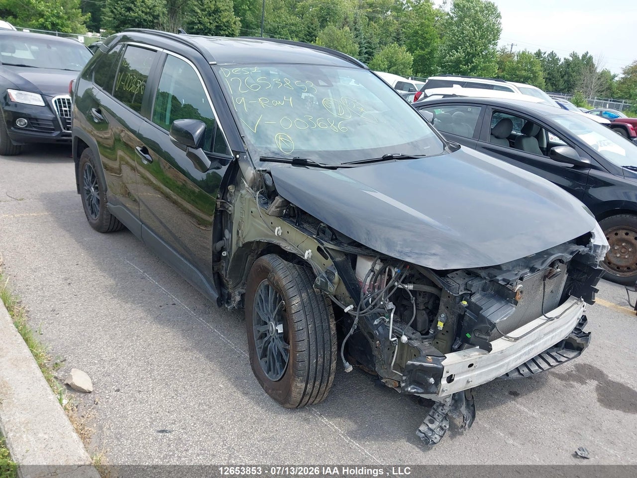 2T3Z1RFV2KC003686 · 2019 TOYOTA RAV4 LE