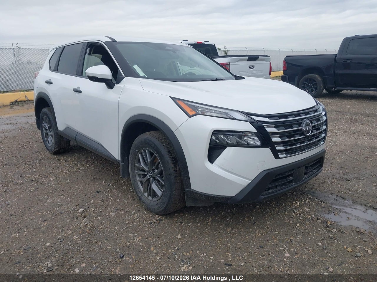 JN8BT3AB9TW381564 · 2026 NISSAN ROGUE S