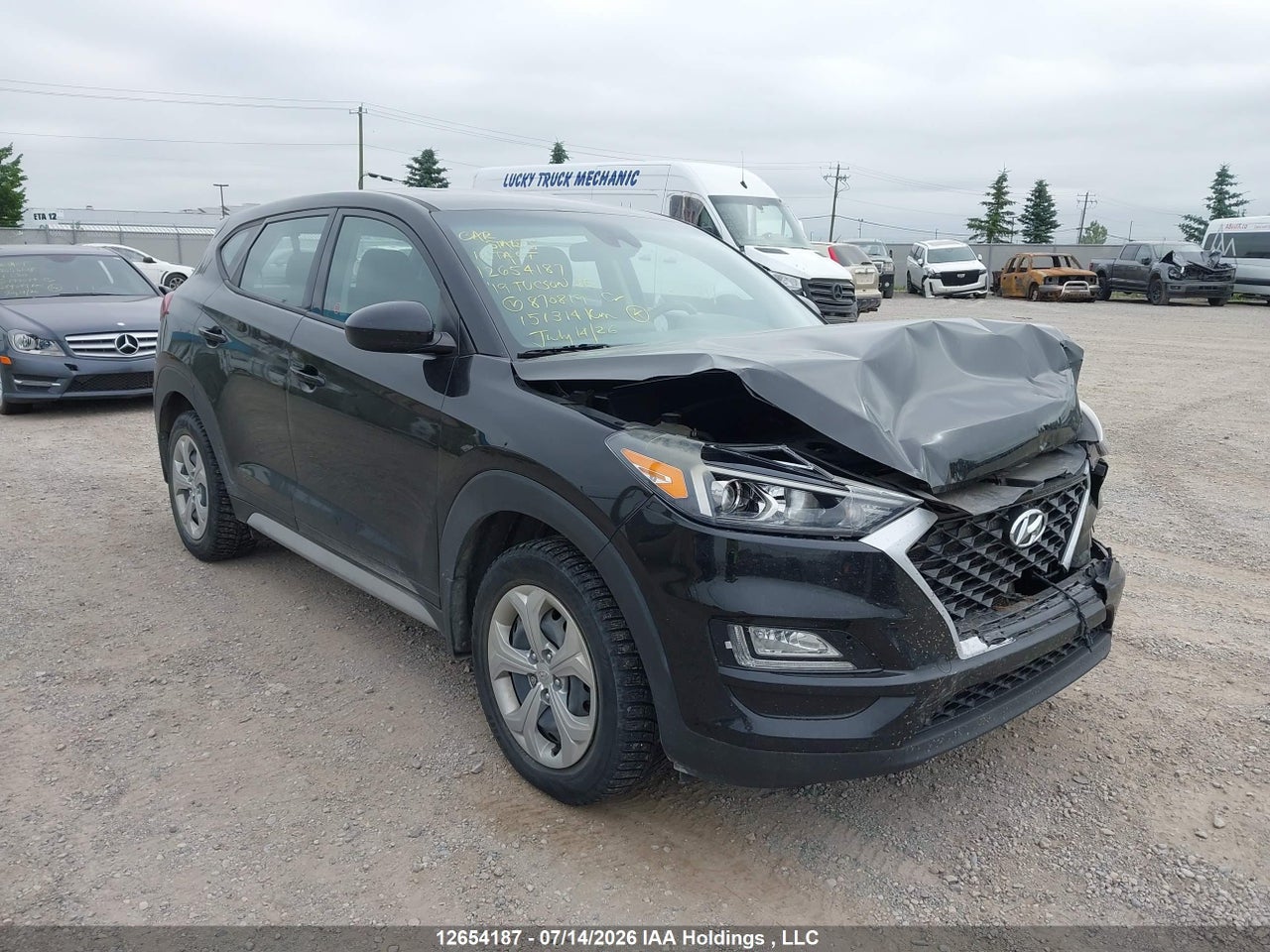 KM8J2CA45KU870819 · 2019 HYUNDAI TUCSON SE
