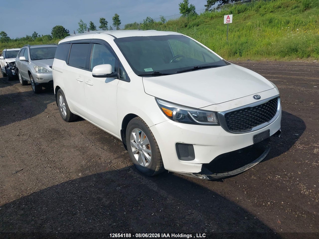 KNDMB5C18J6392382 · 2018 KIA SEDONA LX