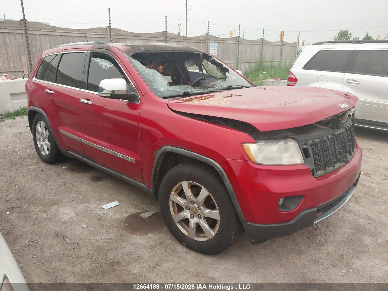 1J4RR6GG6BC586315 · 2011 JEEP GRAND CHEROKEE OVERLAND