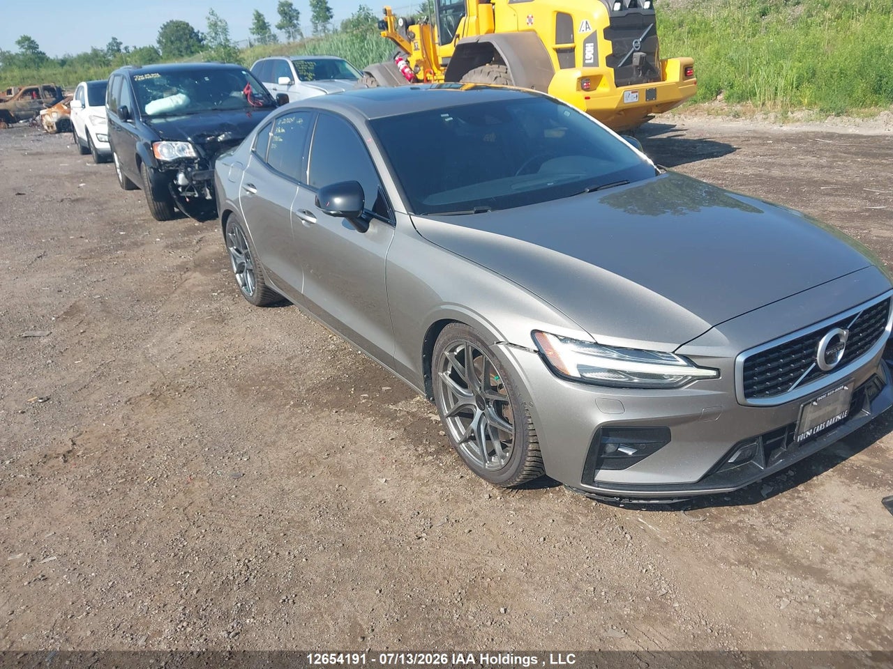 7JRA22TM8KG003488 · 2019 VOLVO S60 T6 R-DESIGN