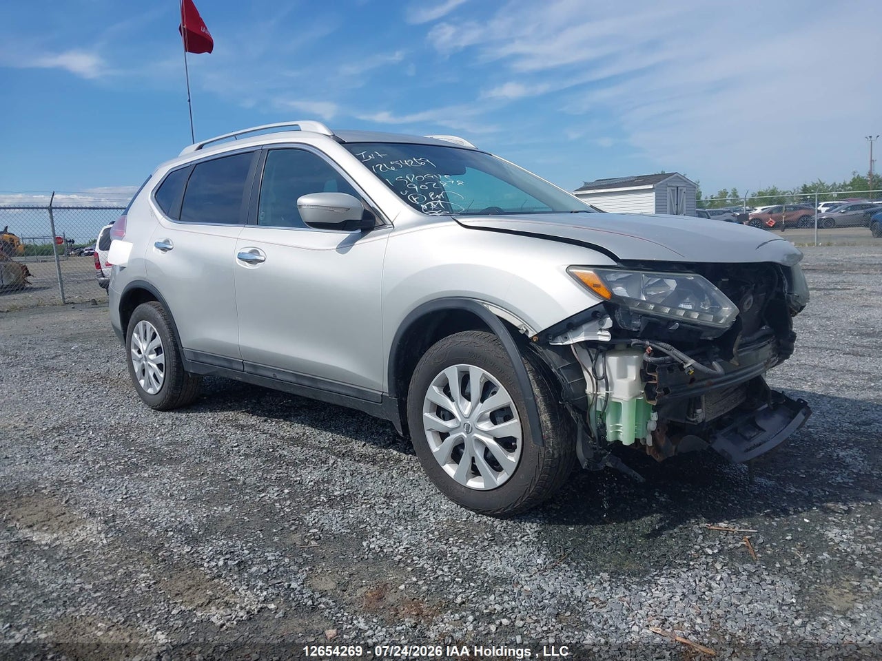 5N1AT2MTXFC902878 · 2015 NISSAN ROGUE S/SV