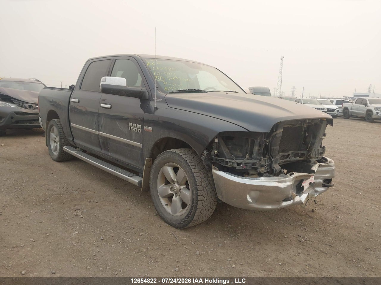 1C6RR7LT5HS549566 · 2017 RAM 1500 SLT