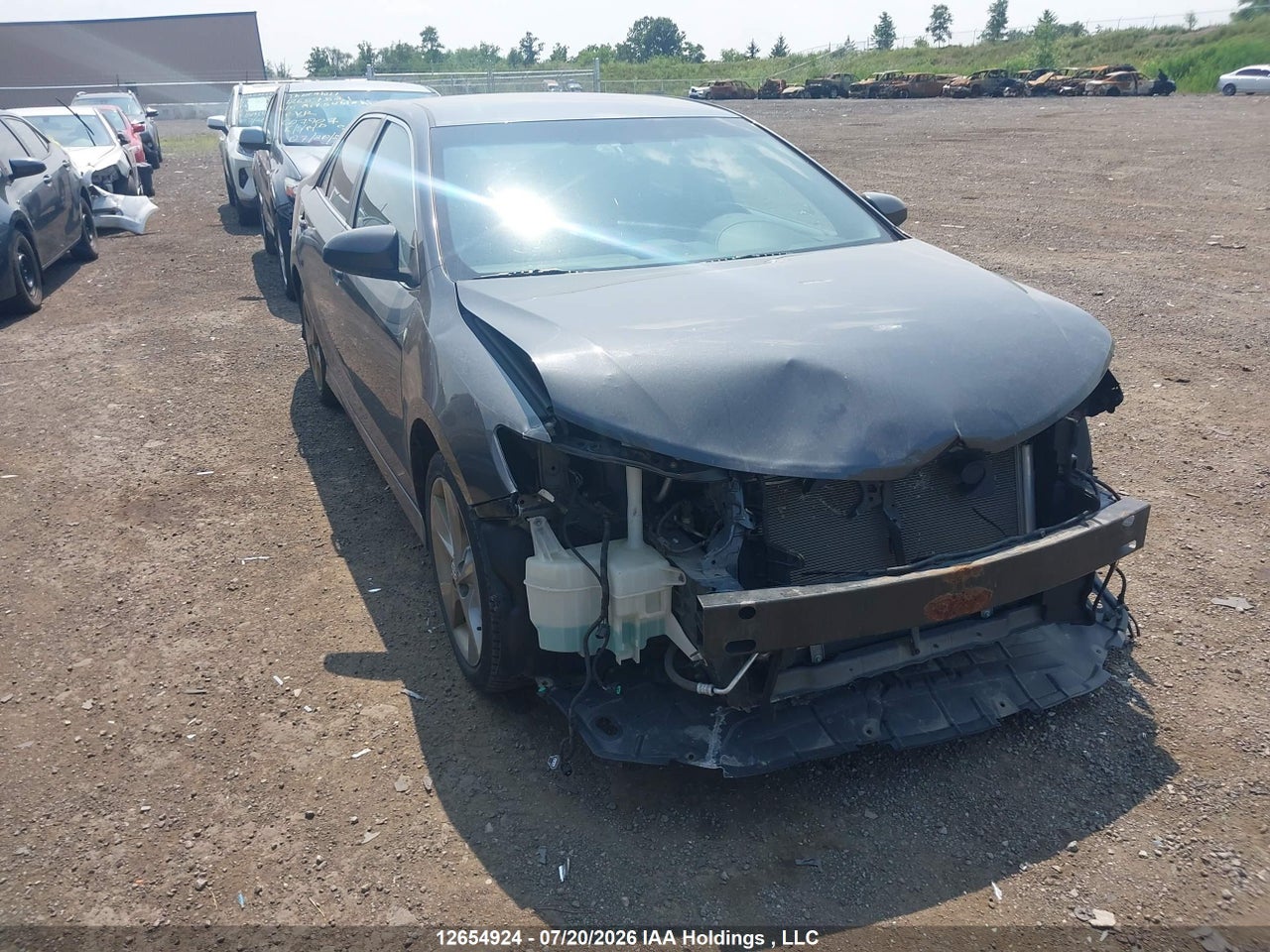 4T1BF1FK2CU051112 · 2012 TOYOTA CAMRY SE
