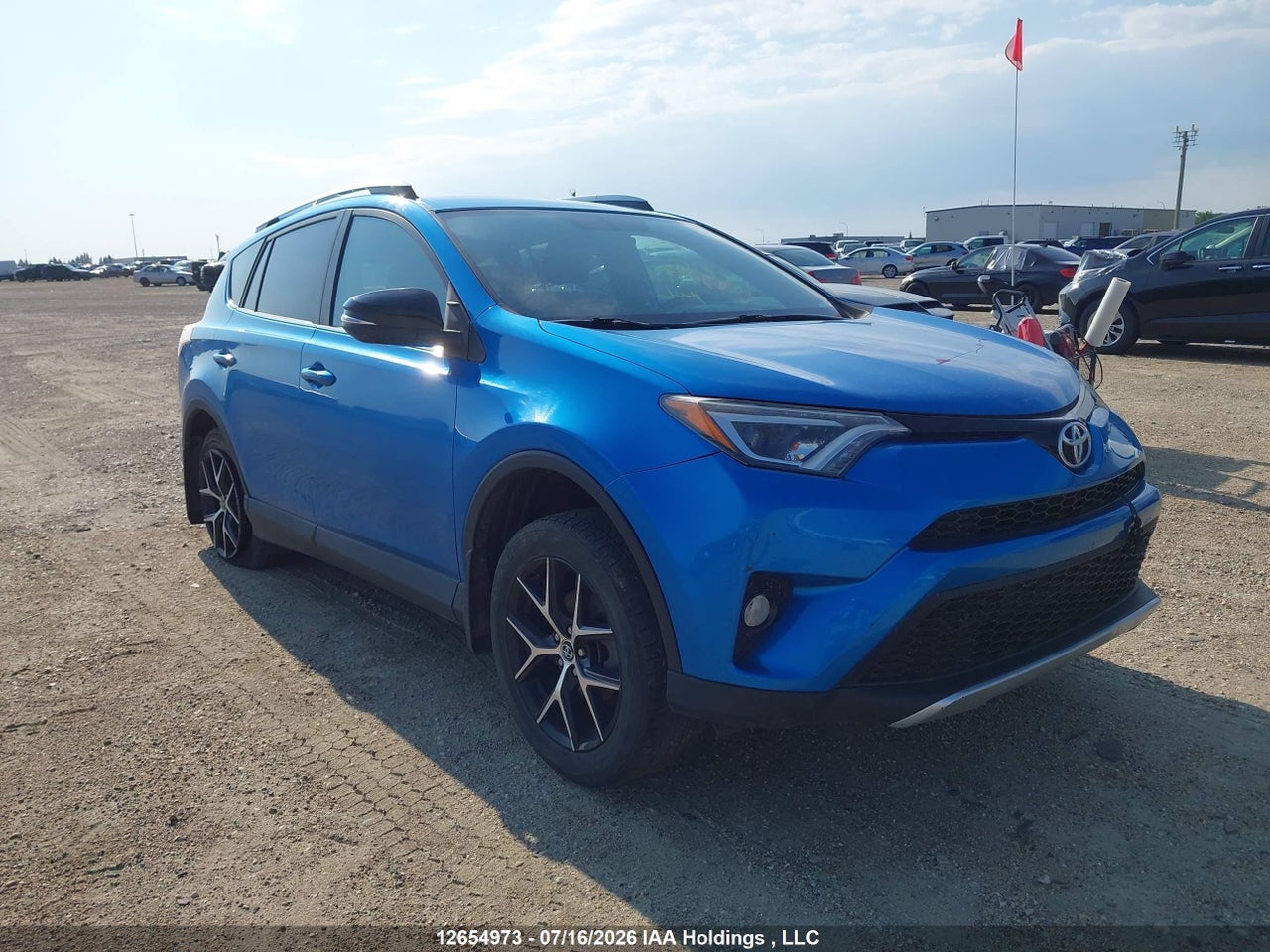 2T3JFREV6GW440564 · 2016 TOYOTA RAV4 SE