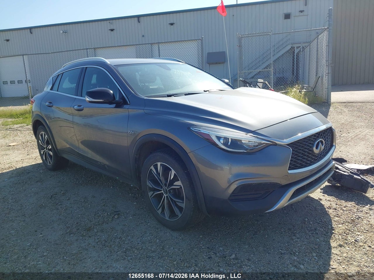 SJKCH5CR7JA044695 · 2018 INFINITI QX30 LUXE