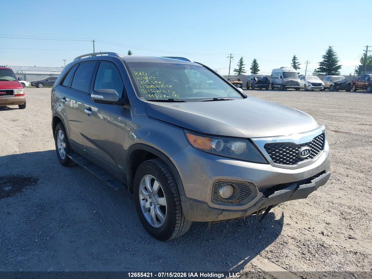 5XYKTCA16BG136266 · 2011 KIA SORENTO LX