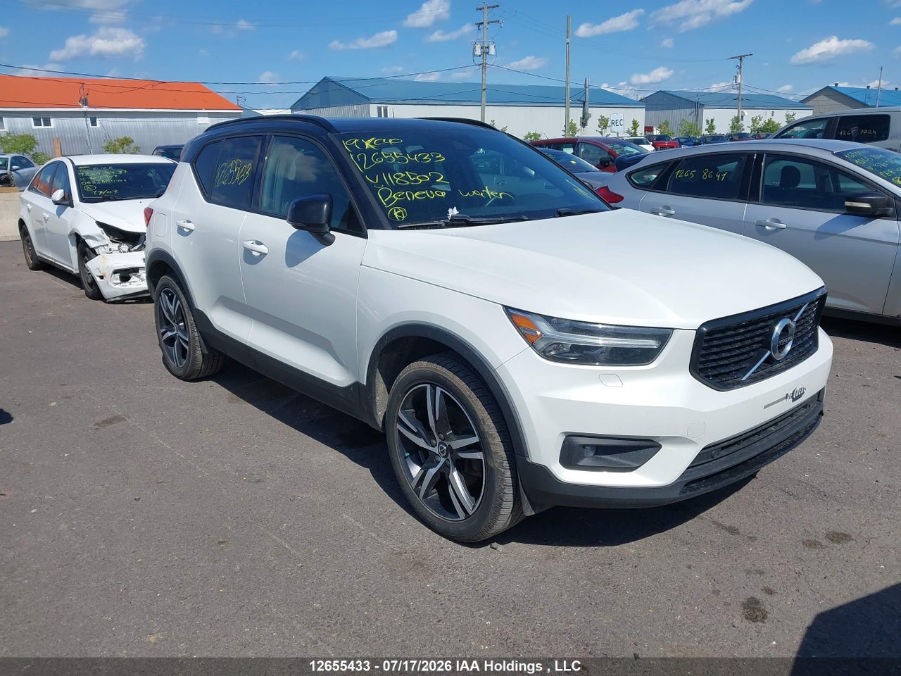 YV4162UM9K2118502 · 2019 VOLVO XC40 T5 R-DESIGN