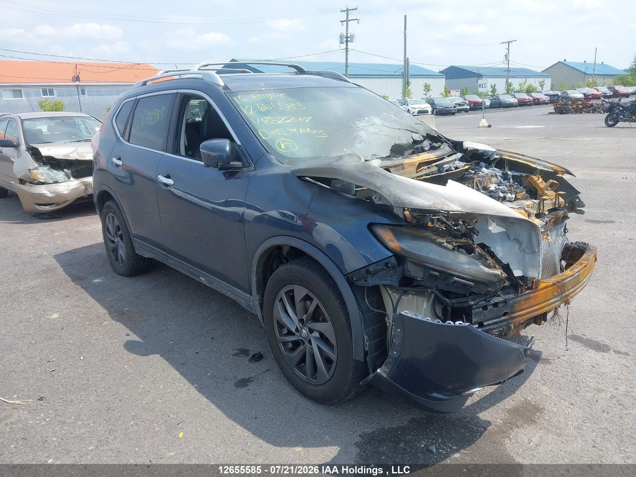 5N1AT2MV5GC852247 · 2016 NISSAN ROGUE S/SL/SV