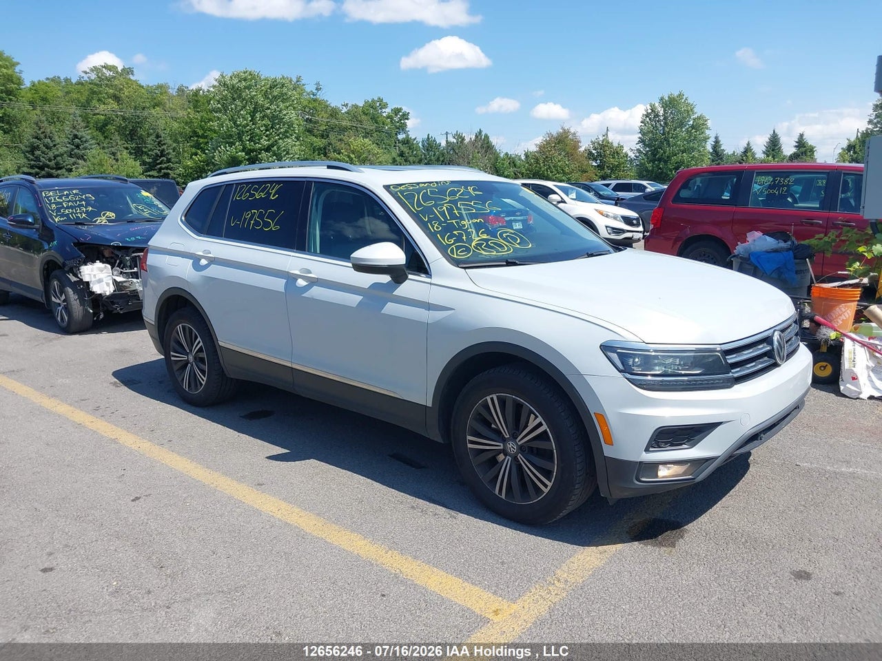 3VV4B7AX9JM197556 · 2018 VOLKSWAGEN TIGUAN HIGHLINE
