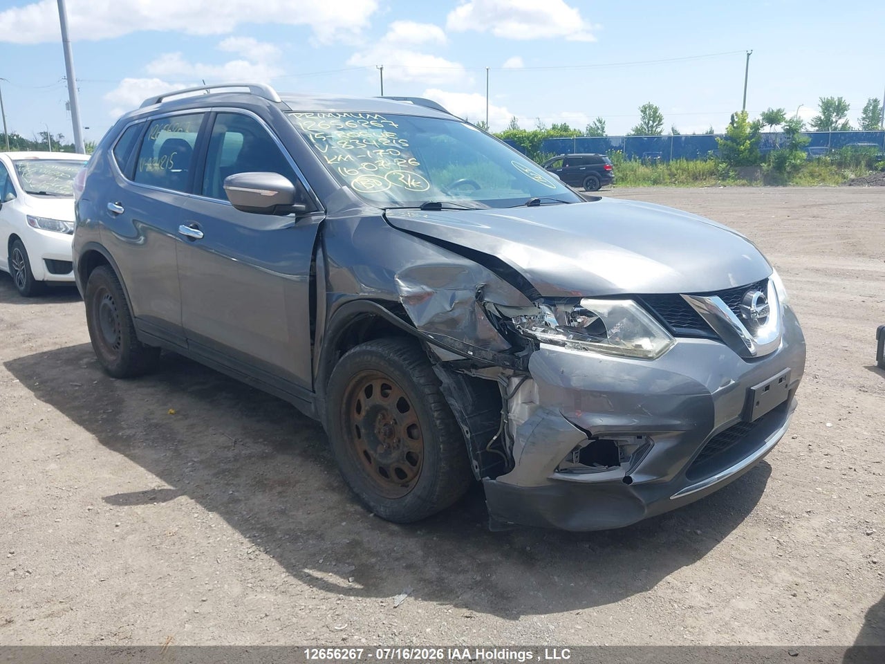 5N1AT2MT5FC834215 · 2015 NISSAN ROGUE S/SV