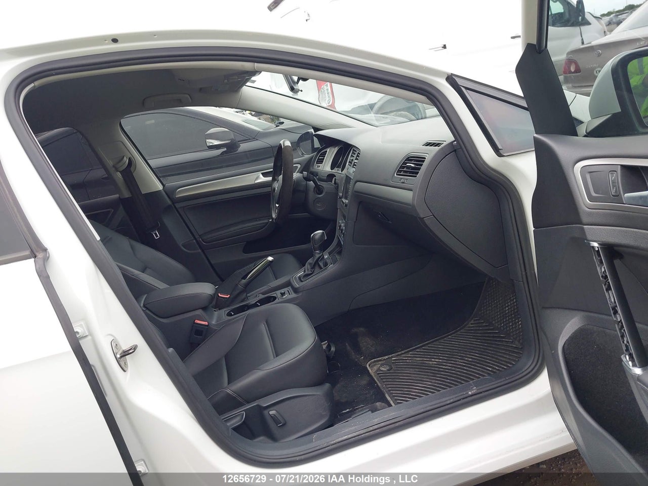 3VW217AU9GM025970 · 2016 VOLKSWAGEN GOLF 1.8 TSI COMFORTLINE/1.8 TSI HIGHLINE/1.8 TSI TRENDLINE · 5/17