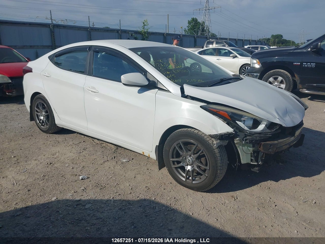 5NPDH4AE8FH631330 · 2015 HYUNDAI ELANTRA GL