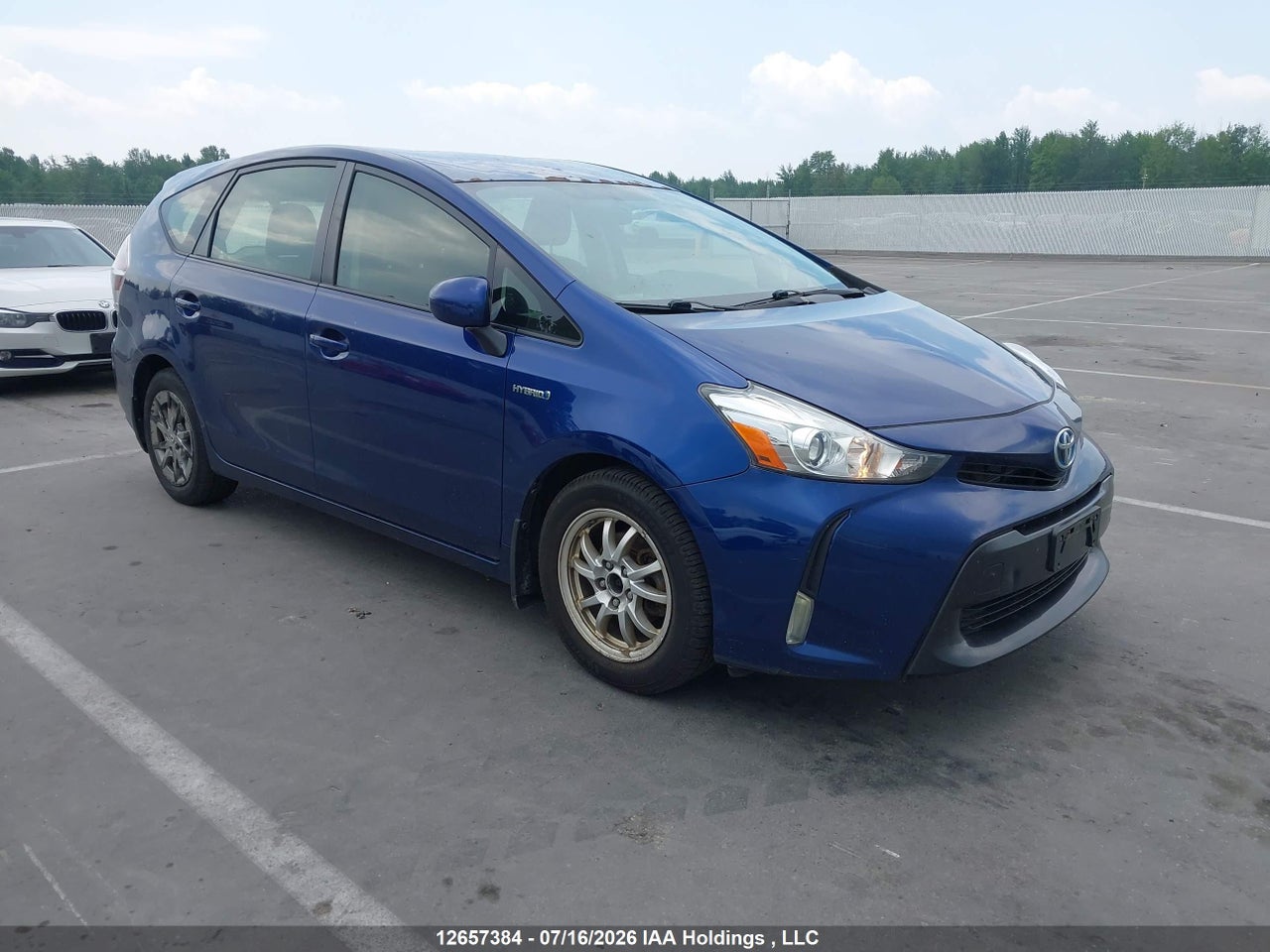 JTDZN3EU5FJ036288 · 2015 TOYOTA PRIUS V